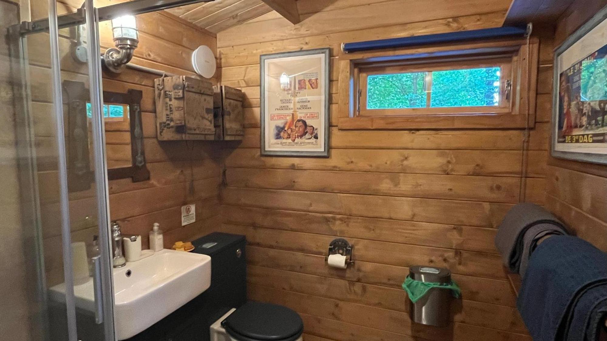 Retro Private Lodge With Hot Tub Nr Dartmoor Нютън Абът Екстериор снимка