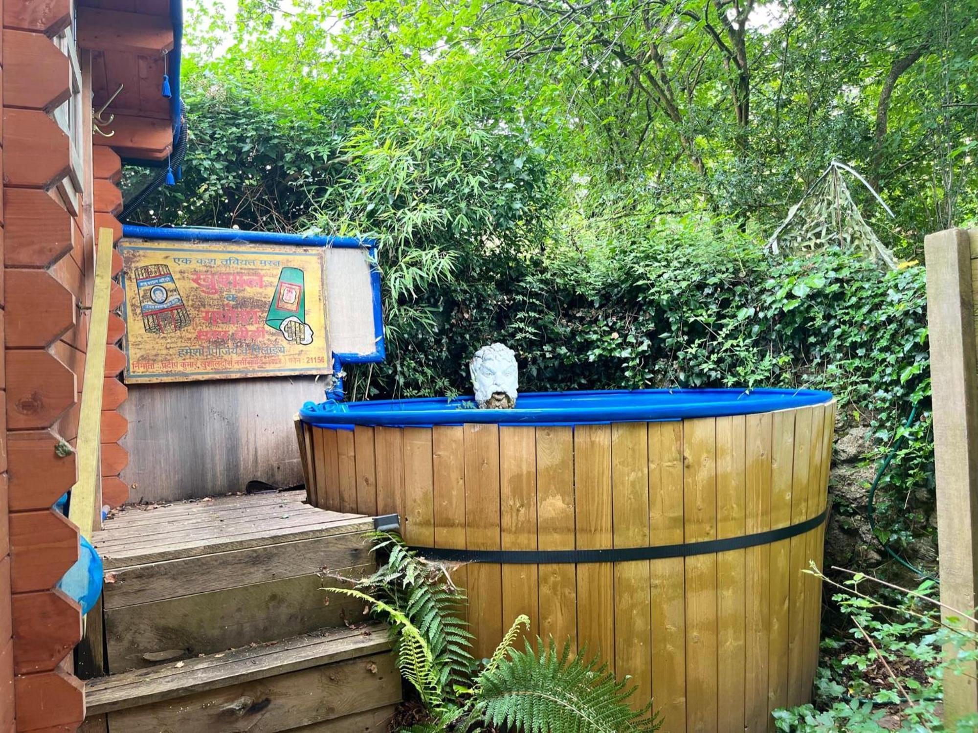 Retro Private Lodge With Hot Tub Nr Dartmoor Нютън Абът Екстериор снимка